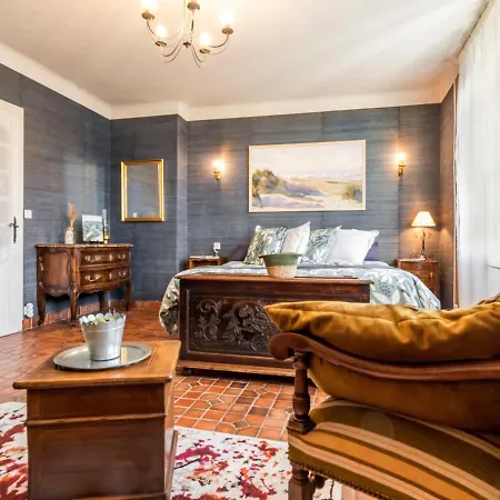Au Centre De Saint-pere-en-retz, Proche Plages, Standing Chateau, 3 Chambres, Terrasse Solarium - Fr-1-306-1261 Feriehus