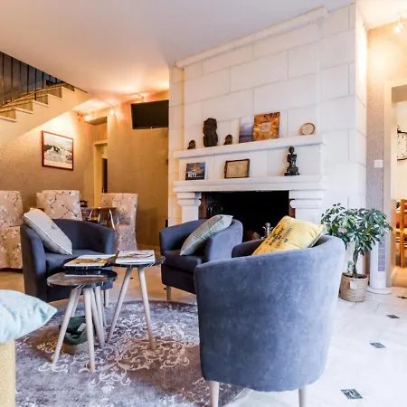 Au Centre De Saint-pere-en-retz, Proche Plages, Standing Chateau, 3 Chambres, Terrasse Solarium - Fr-1-306-1261 *